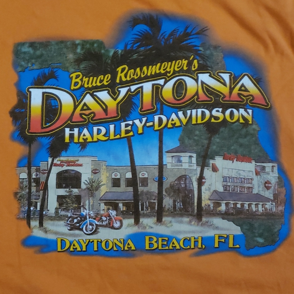 Graphic tee - Picture 2 of 4